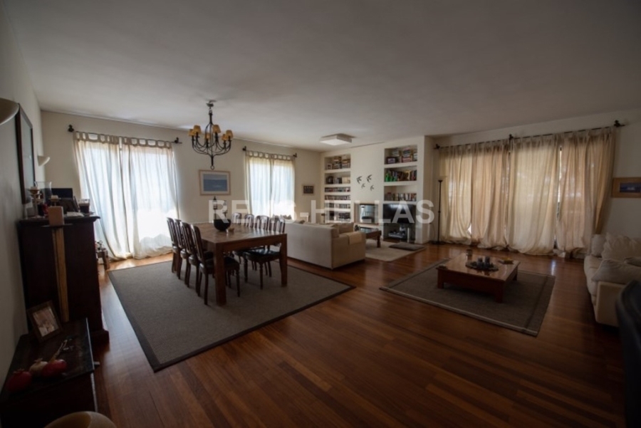 Paleo Faliro excellent apartment Penthouse on the 8th floor - 170 sq. m, with terrace 160sq. m 