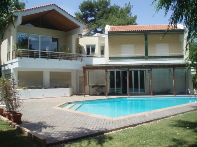 Excellent house with indoor and outdoor pool 